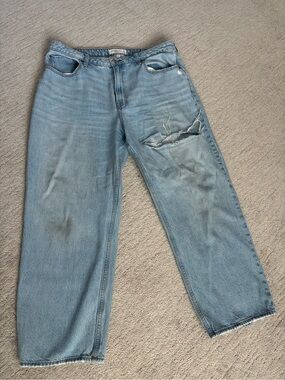 A&F distressed curve love jeans